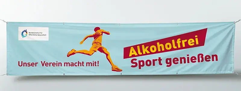 Das Aktionsbanner in blau: Darauf das Aktionslogo in rot-orange